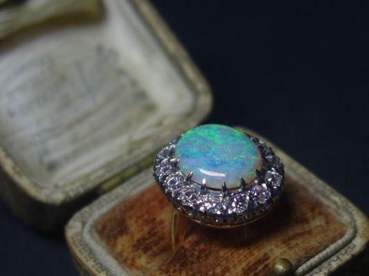 アンティークジュエリーマリコ銀座 