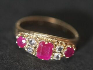 アールデコ約0.9CTルビーと合計4石約0.3CTローズカットダイヤリング【ra144】