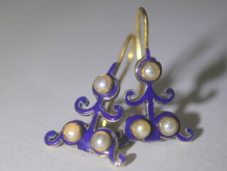 ヴィクトリアンエナメル&シードパールピアス【e181】